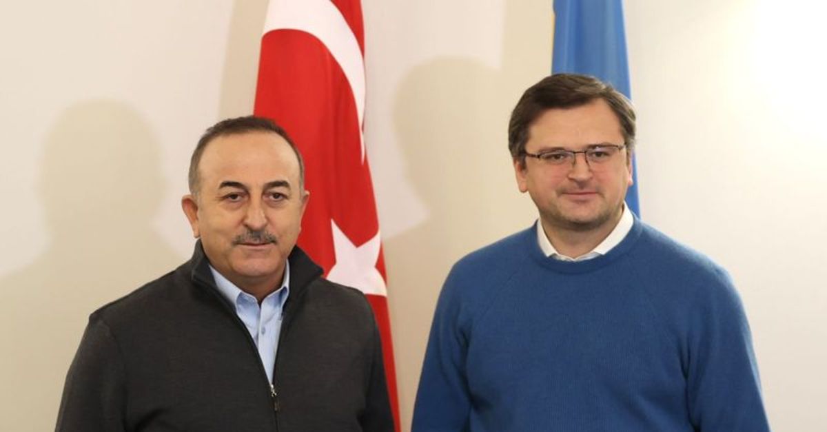 disisleri-bakani-cavusoglu-ile-kuleba-lvivde-bir-ortaya-geldi-eefdpy49.jpg