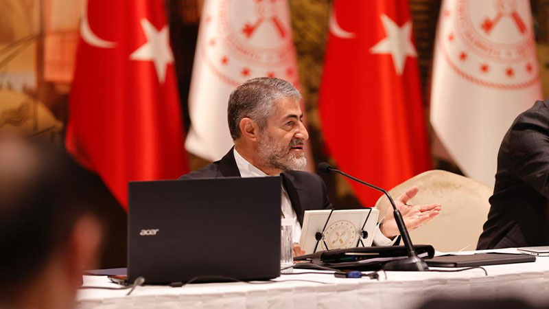 bakan-nebati-adanada-is-insanlariyla-bulusacak-pfjcut6v.jpg