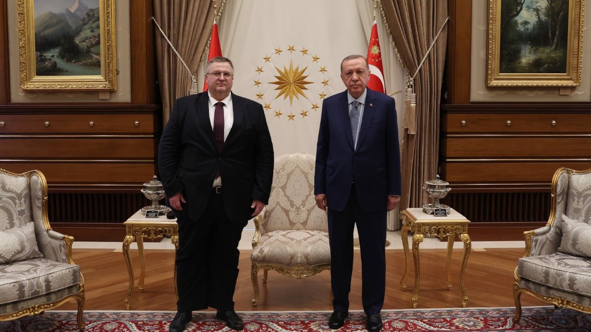 cumhurbaskani-erdogan-rusya-federasyonu-baskan-yardimcisi-ile-gorustu-y1csiqn4.jpg
