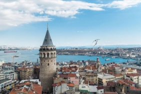 istanbul-temmuzda-son-10-yilin-turist-rekorunu-kirdi-1-cpflfii2.jpeg