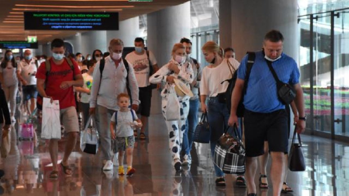 baltik-ulkeleri-ve-polonya-rus-turistlere-kapilarini-kapatti-2-nzybrvnq.jpeg