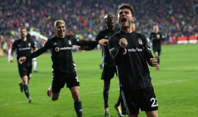 eski-besiktasli-futbolcu-adem-ljajic-super-lige-geri-dondu-xjj2ttpk.jpg