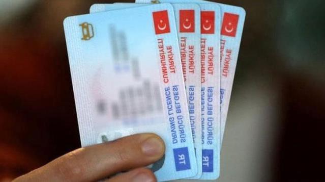 icisleri-bakanligi-nufus-ve-vatandaslik-isleri-genel-mudurlugu-eski-tip-surucu-belgelerinin-degistirilme-ucreti-31-aralik-2024e-kadar-15-tl-olacak-7gku4vdv.jpg