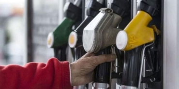 petrolde-dalgalanma-suruyor-guncel-benzin-ve-motorin-fiyatlari-eqc1zgcr.jpg